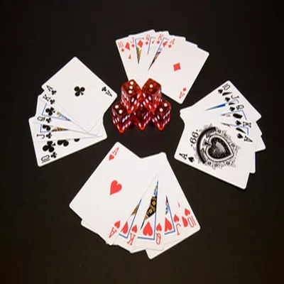 Poker Table With Automatic Shuffler gameplay screenshot 2